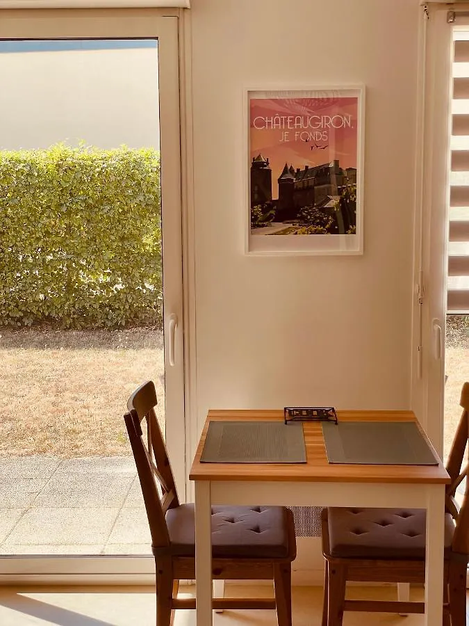 Le Grain De Celte, Plain-Pied Lumineux Avec Terrasse Et Jardin Apartment Chateaugiron 0*,  France